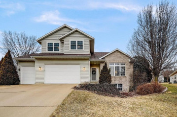 908 James Court, Waunakee, WI 53597