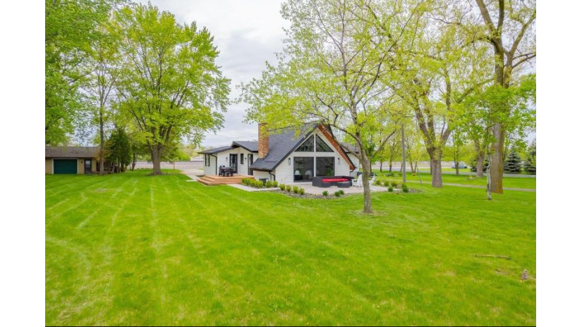 1791 Butte Des Morts Beach Road Fox Crossing, WI 54956 by Bunbury & Assoc, Realtors $749,900