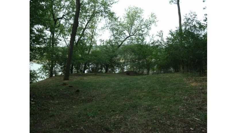 1.54 AC Hillside Drive Lake Delton, WI 53965 by First Weber Inc - HomeInfo@firstweber.com $350,000