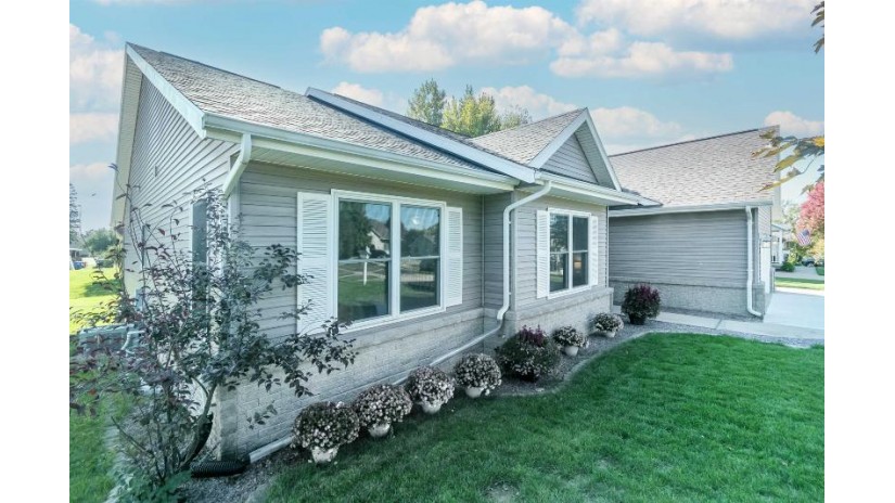 4387 Van Winkle Way Windsor, WI 53532 by Exp Realty, Llc - Cell: 608-663-8323 $550,000