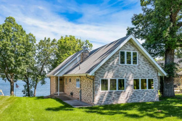 W1188 Spring Grove Road, Green Lake, WI 54941