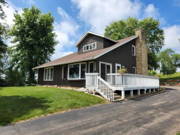 N3233 Seier Road, Fountain Prairie, WI 53932