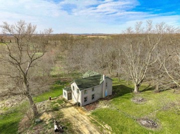 W6065 Tuttle Lane, New Glarus, WI 53574