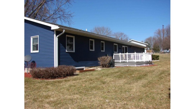 1101 Roelli Lane Dodgeville, WI 53533 by 1st Advantage Real Estate $284,900