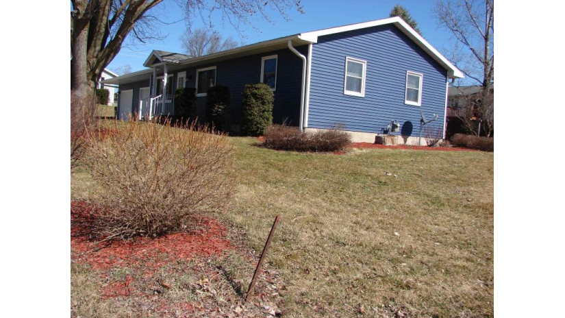 1101 Roelli Lane Dodgeville, WI 53533 by 1st Advantage Real Estate $284,900