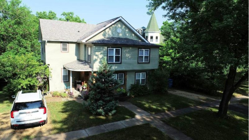 819 Capital Street Wisconsin Dells, WI 53965 by First Weber Inc - HomeInfo@firstweber.com $499,999