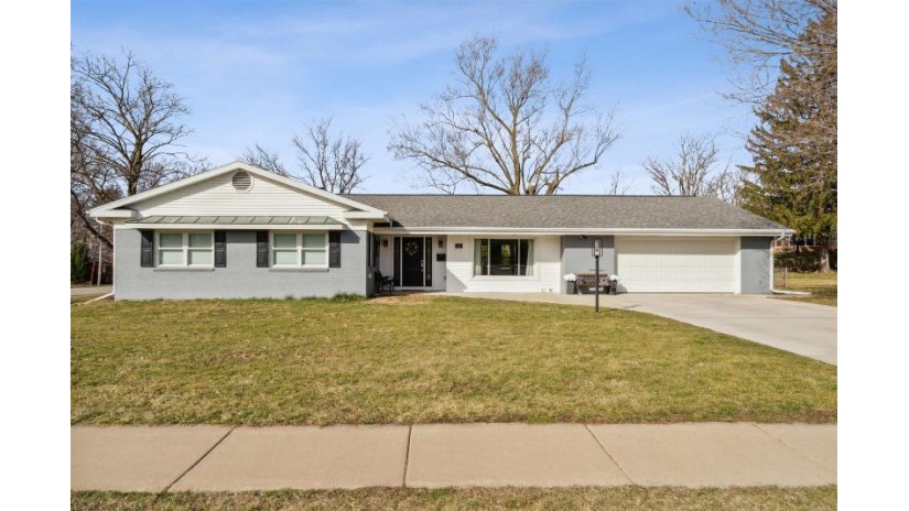 820 N 4th Street Platteville, WI 53818 by Re/Max Advantage Realty $343,900
