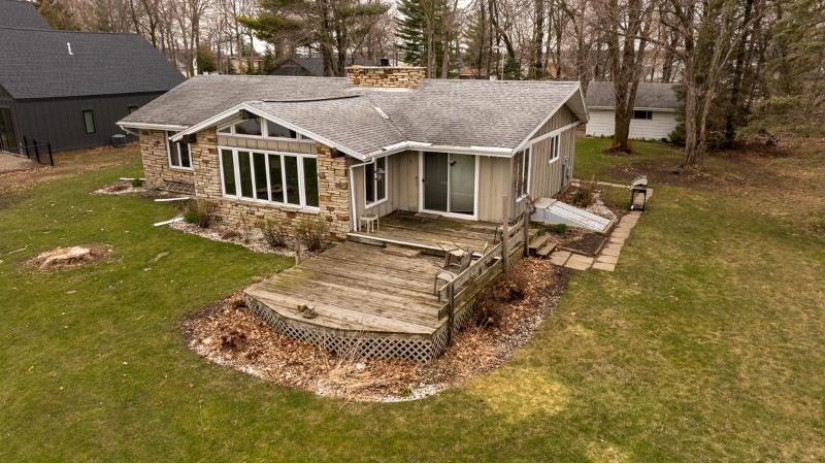 N10560 Chief Kuno Trail Fox Lake, WI 53933 by Quade Real Estate $494,900