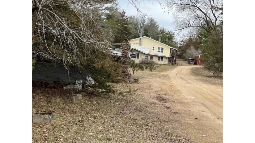 2284 County Road Z Quincy, WI 53934 by Whitemarsh Realty Llc - Off: 608-339-9001 $390,000
