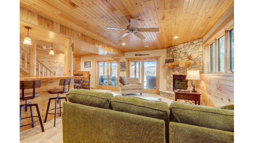 W12676 Highway 188 West Point, WI 53555 by Re/Max Preferred - peggy@ackerfarberteam.com $799,900