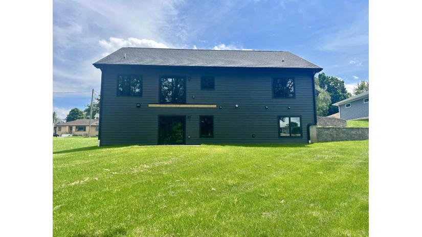 600 4th Avenue New Glarus, WI 53574 by First Weber Inc - HomeInfo@firstweber.com $660,000