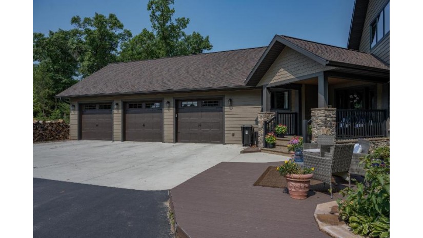 N7055 Lake Road Germantown, WI 53948 by Castle Rock Realty Llc - Pref: 608-377-1227 $1,500,000