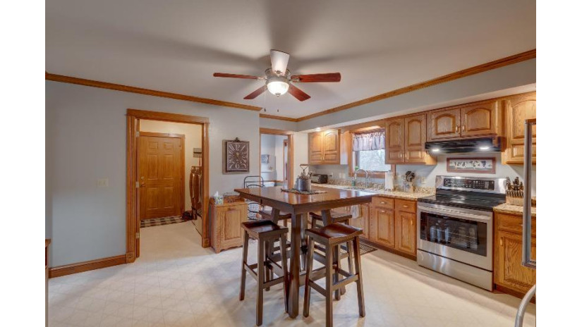 1730 Lewis Road Springdale, WI 53572 by Stark Company, Realtors - Pref: 608-576-5823 $899,000