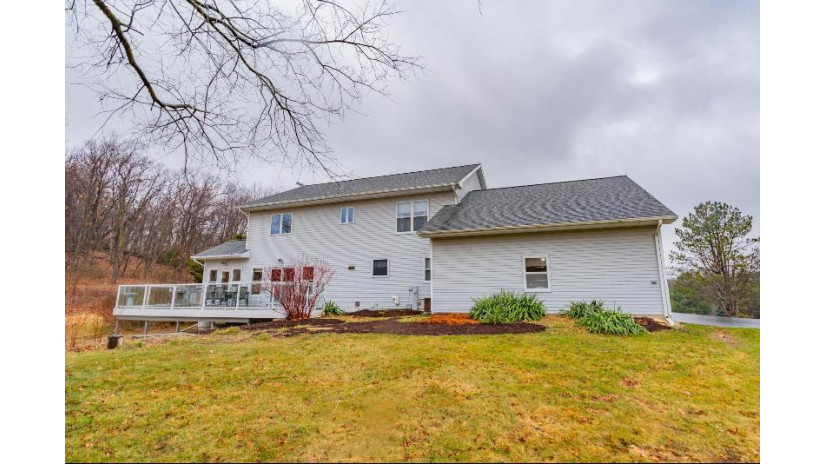 1730 Lewis Road Springdale, WI 53572 by Stark Company, Realtors - Pref: 608-576-5823 $899,000