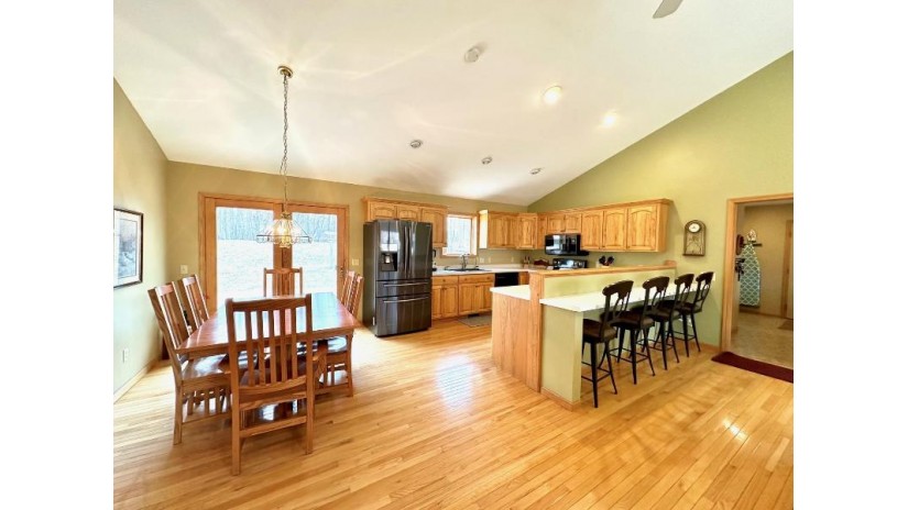 W11361 Van Buren Road Calamus, WI 53925 by Keystone Realty - Pref: 920-484-8006 $399,900