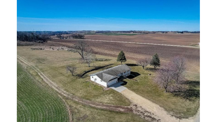 6685 Hwy P Dane, WI 53529 by Re/Max Preferred - judy@ackermaly.com $7,500,000