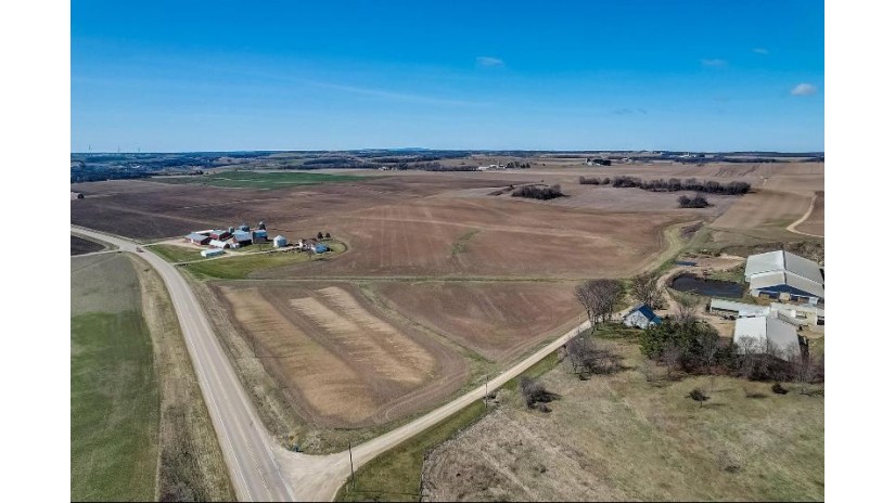 6685 County Road P Dane, WI 53529 by Re/Max Preferred - judy@ackermaly.com $7,500,000