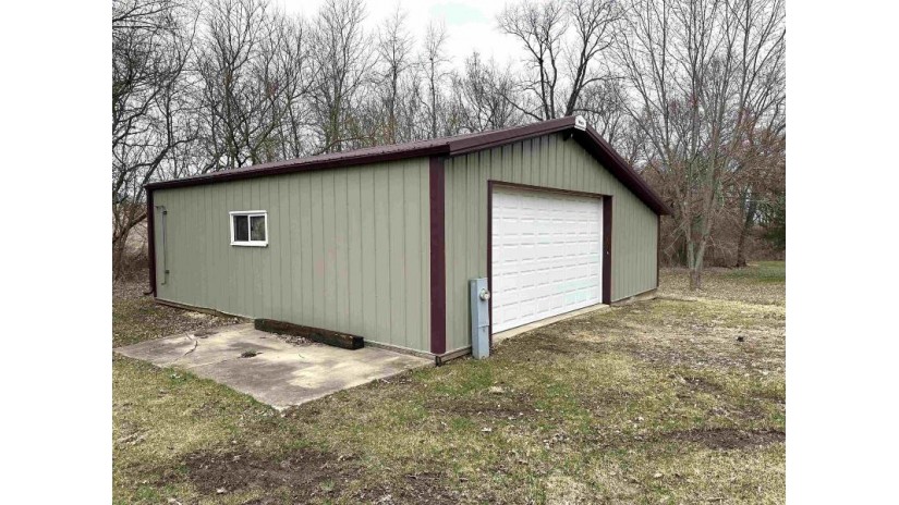 N1999 Ullom Road Cadiz, WI 53522 by First Weber Hedeman Group - Off: 608-325-2000 $294,000