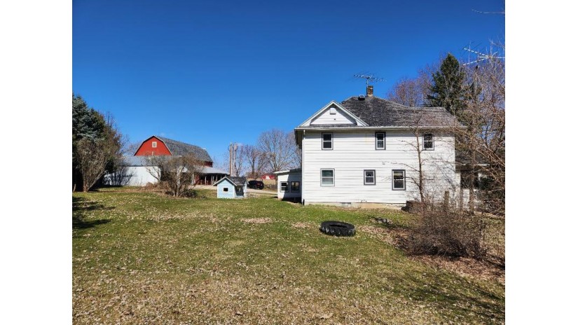 N5737 Highway 151 Calamus, WI 53916 by Century 21 Affiliated - Pref: 608-345-6090 $675,000