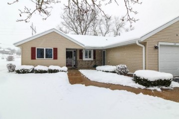 105 Buckingham Court 105, Cambridge, WI 53523