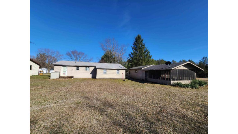 18659 S Wisconsin Avenue Muscoda, WI 53573 by Wilkinson Auction & Realty Co. $125,000