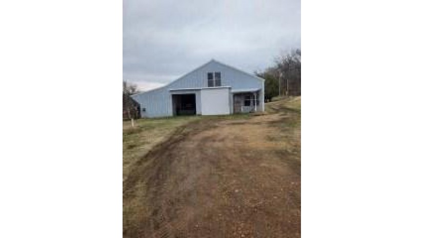 412 Ferndale Road Mineral Point, WI 53565 by All American Real Estate, Llc - Allamericanrellc@gmail.com $399,000