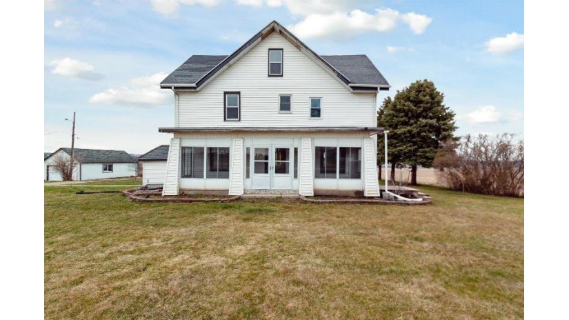 W3082 Greenbush Road Sylvester, WI 53550 by Exit Professional Real Estate - mitchellcovertrealestate@gmail.com $379,900