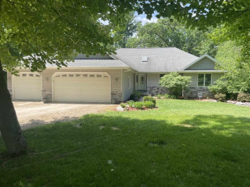 W8290 Royal Oaks Drive, Wautoma, WI 54960