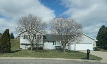 417 Ridgeview Court, Tomah, WI 54660