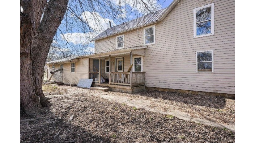 N819 Highway 12 Fort Atkinson, WI 53538 by Exp Realty, Llc - Pref: 608-628-1880 $399,900