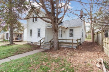 1034 Garfield Avenue, Beloit, WI 53511