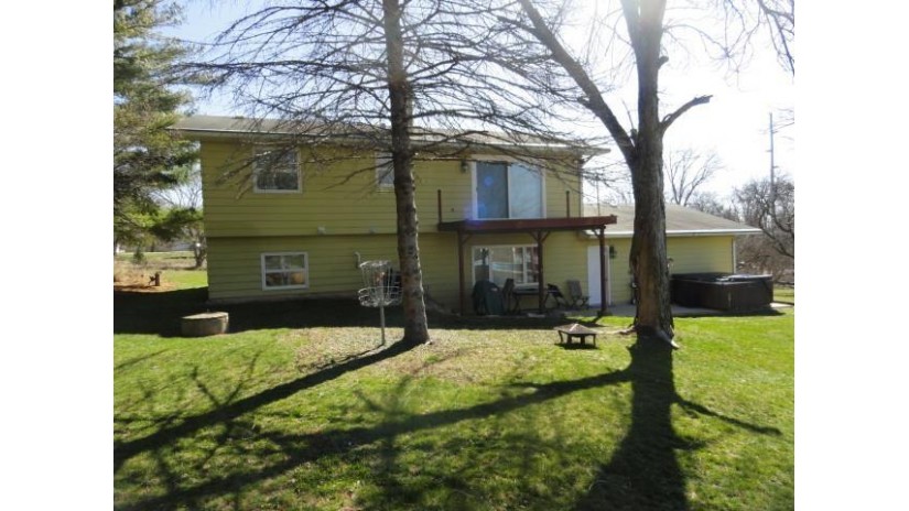 7901 N Yahara Road Windsor, WI 53532 by Re/Max Preferred - Pref: 608-617-2727 $424,900