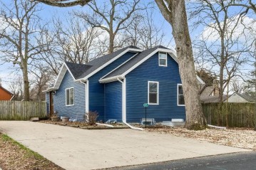 327 Koshkonong Drive, Albion, WI 53534