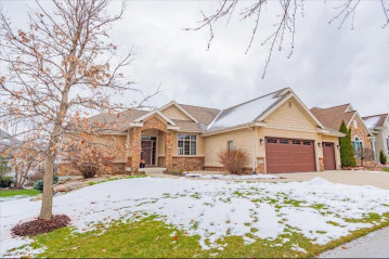 2117 Kilkenny Trail, Waunakee, WI 53597