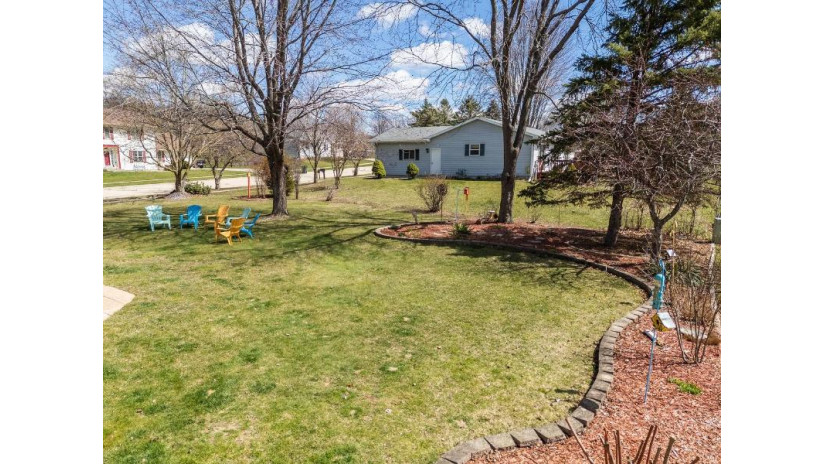 1902 Winfield Drive Reedsburg, WI 53959 by First Weber Inc - HomeInfo@firstweber.com $314,900