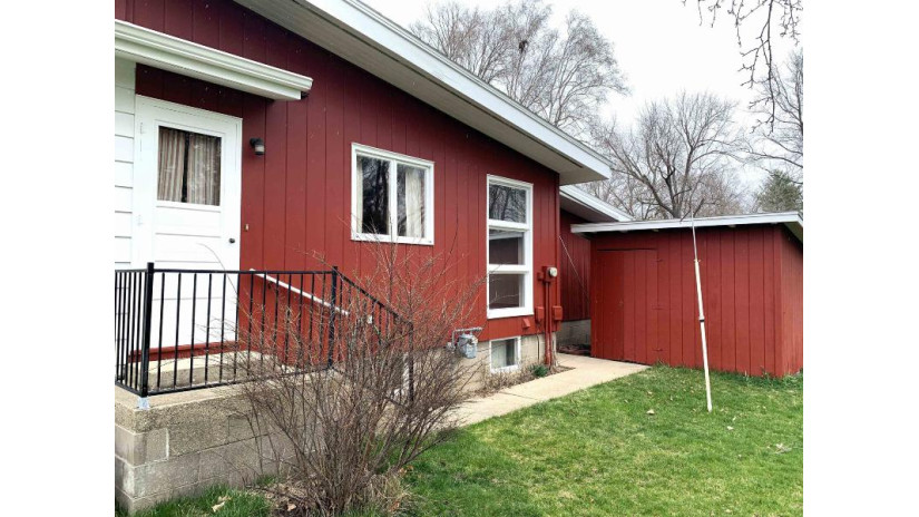 921 S Charles Street Columbus, WI 53925 by Starritt-Meister Realty, Llc $240,000