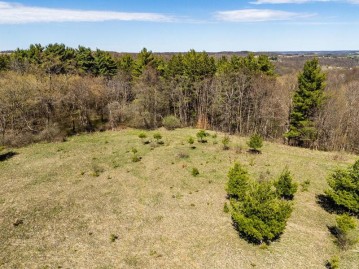 L1084 HUNT CLUB Miller Road, Woodland, WI 53941