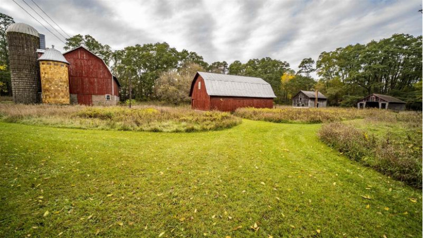 10492 County Road Mm New Hope, WI 54407 by First Weber Inc - HomeInfo@firstweber.com $3,300,000