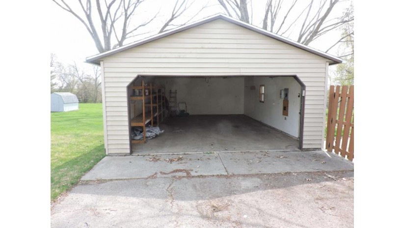 425 Rosendale Street Beaver Dam, WI 53916 by First Weber Inc - HomeInfo@firstweber.com $209,900