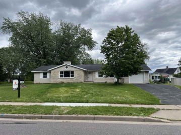 620 Grove Street, Mauston, WI 53948