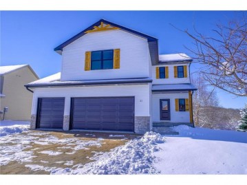 21 Windsor Wood Path, Hudson, WI 54016