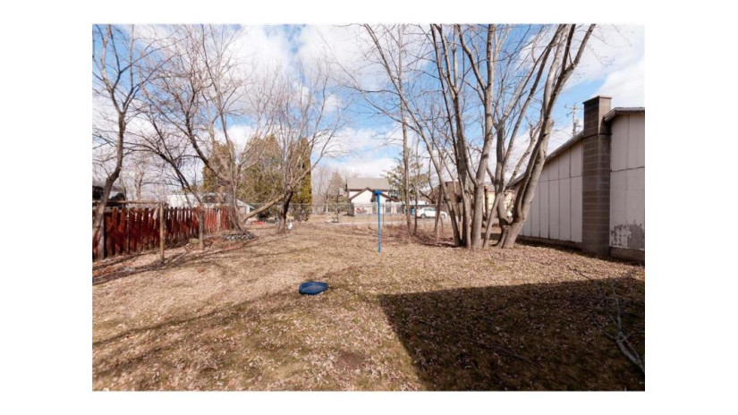 11 West Orchard Beach Lane Rice Lake, WI 54868 by Jenkins Realty, Inc. $89,900