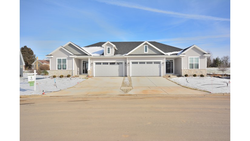 W198N5554 Magnolia Ct Menomonee Falls, WI 53051 by Shorewest Realtors $499,900