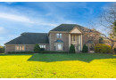 2715 W Country Club Dr, Mequon, WI 53092 by Shorewest Realtors $999,900