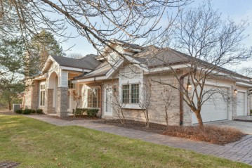 16805 Lake Rd A, Brookfield, WI 53005