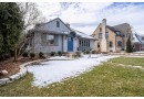 6421 Betsy Ross Pl, Wauwatosa, WI 53213 by Shorewest Realtors $425,000