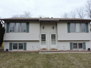 923 Norwood Rd, Janesville, WI 53545-0838