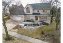 1217 Foxwood Trl, Waukesha, WI 53189 by Shorewest Realtors $475,000