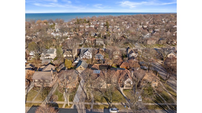 4914 N Woodburn St Whitefish Bay, WI 53217 by Shorewest Realtors $749,900