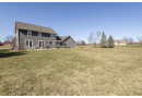 W265S8570 Rustic View Ln, Vernon, WI 53149 by Shorewest Realtors $495,000